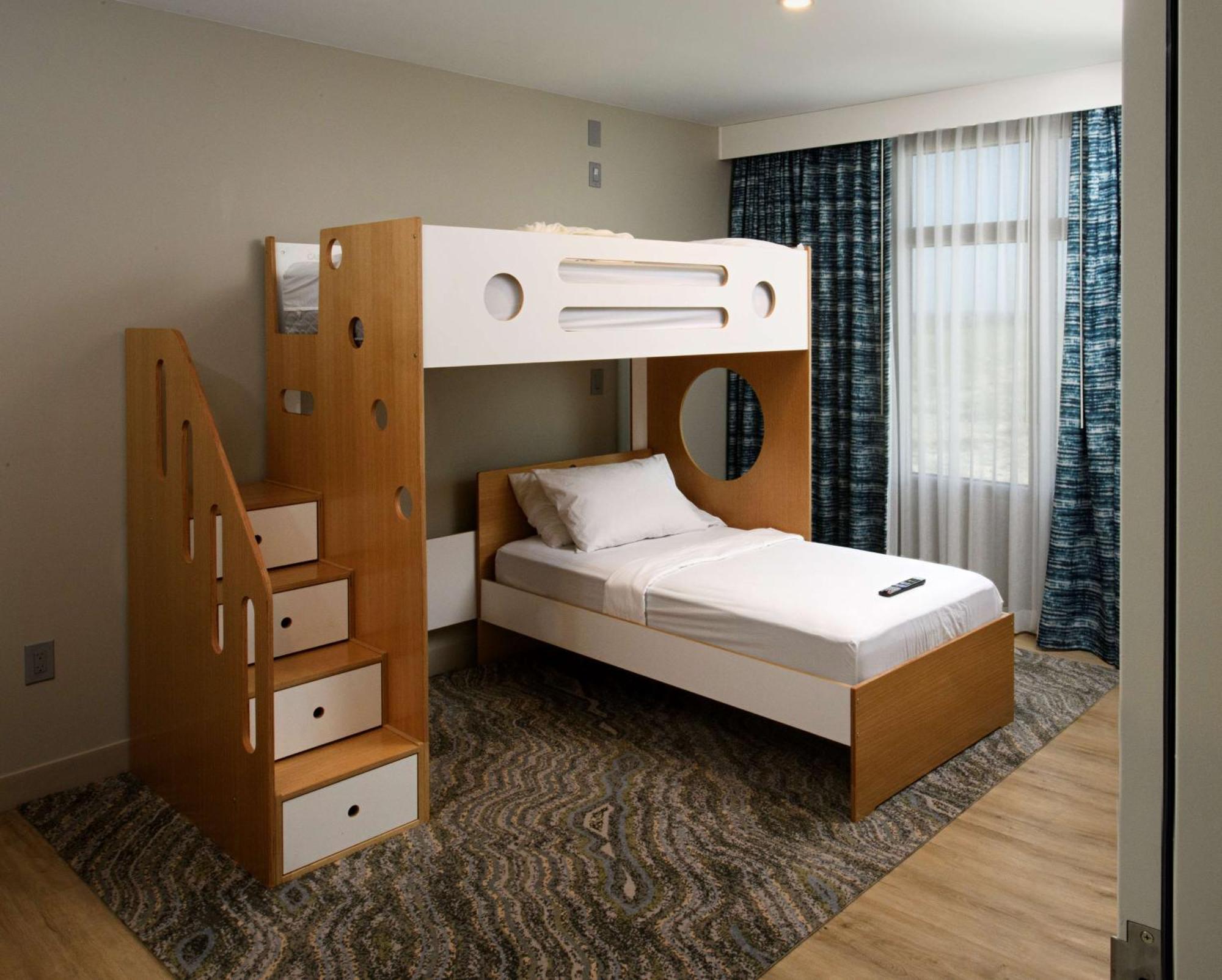 Embassy Suites St Augustine Beach Oceanfront Resort St. Augustine Buitenkant foto